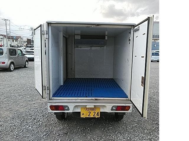 冷凍冷蔵車－5℃日産クリッパー三菱ミニキャブトラック錆＆臭い無冷凍機好調お勧め◎の写真6枚目