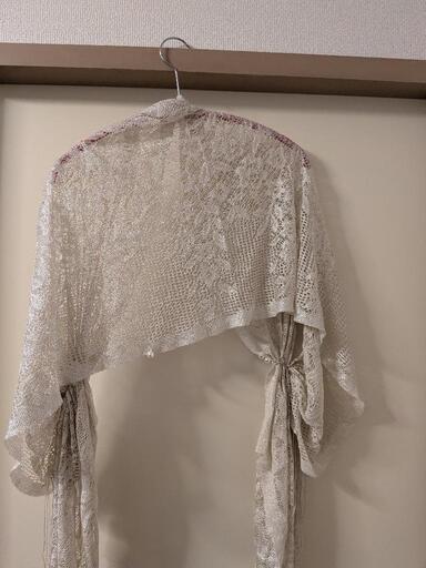 【クリーニング済】結婚式 パーティーショール ボレロ ラメ パールの写真2枚目