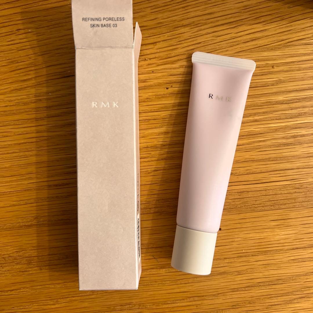 RMK リファイニング ポアレス スキンベース 03