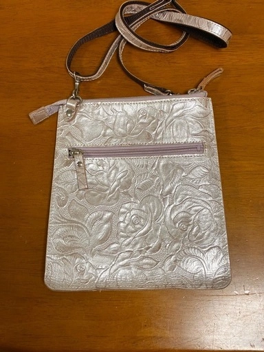 おとな上品なポシェットの写真2枚目