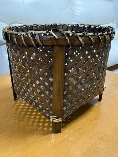美品 アジアンテイスト 籐製カゴ