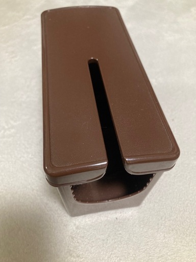 コロコロのケース　茶色　粘着テープロールクリーナーのケース　日本製