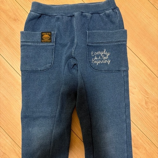 男の子　長ズボン　サイズ130 まとめ売りの写真4枚目