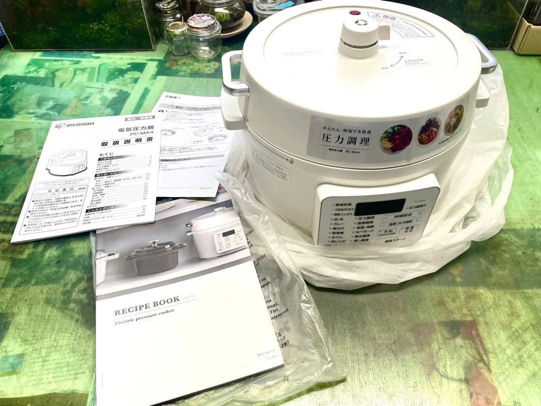 【ほぼ新品】アイリスオーヤマ 電気圧力鍋 PC-MA4-W ホワイト系の写真2枚目