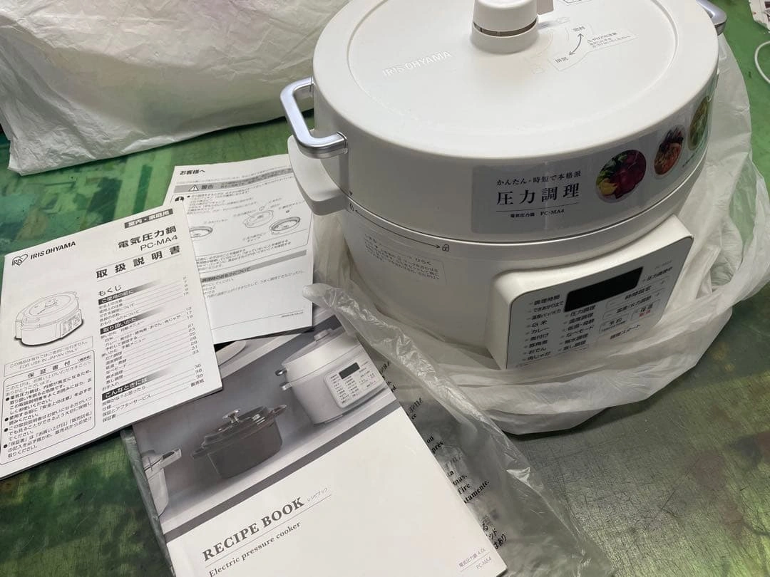 【ほぼ新品】アイリスオーヤマ 電気圧力鍋 PC-MA4-W ホワイト系の写真3枚目