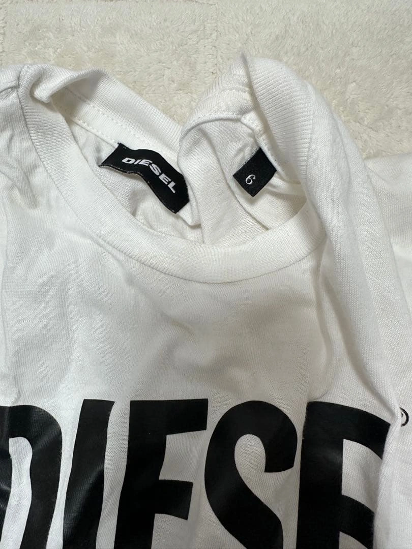 DIESEL Tシャツ ホワイト 6 120cmの写真2枚目