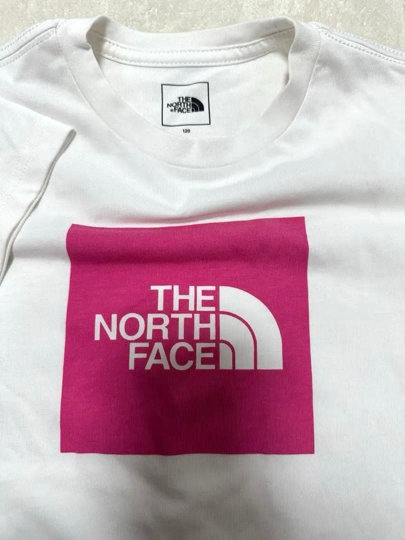 THE NORTH FACE Tシャツ 120cm ホワイト　ピンクロゴの写真2枚目