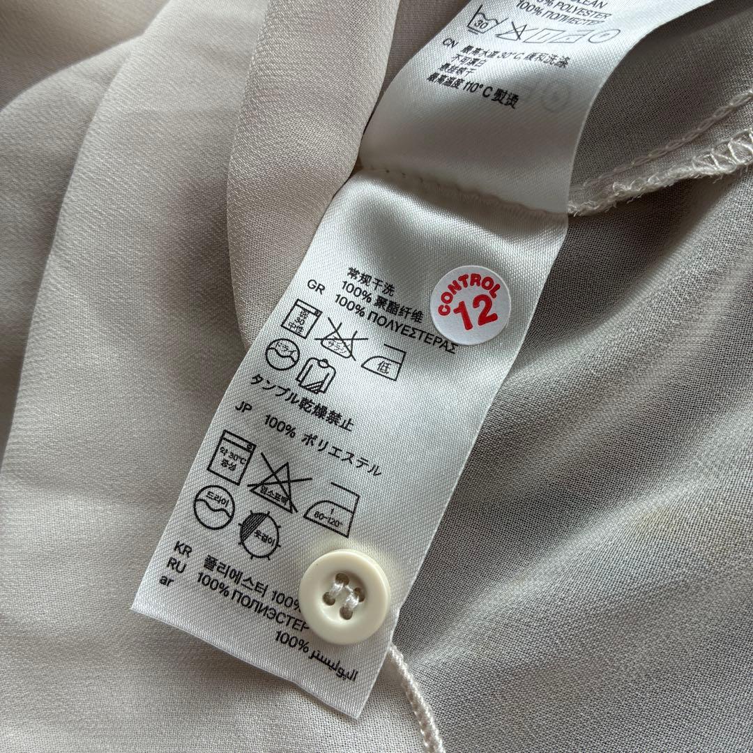 DIVIDED by H&M ノースリーブ　トップスの写真5枚目