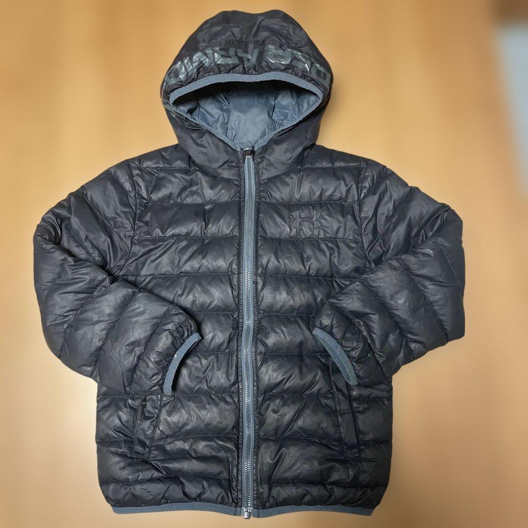 【Under Armour】ダウンコート 黒フード付き 130cm