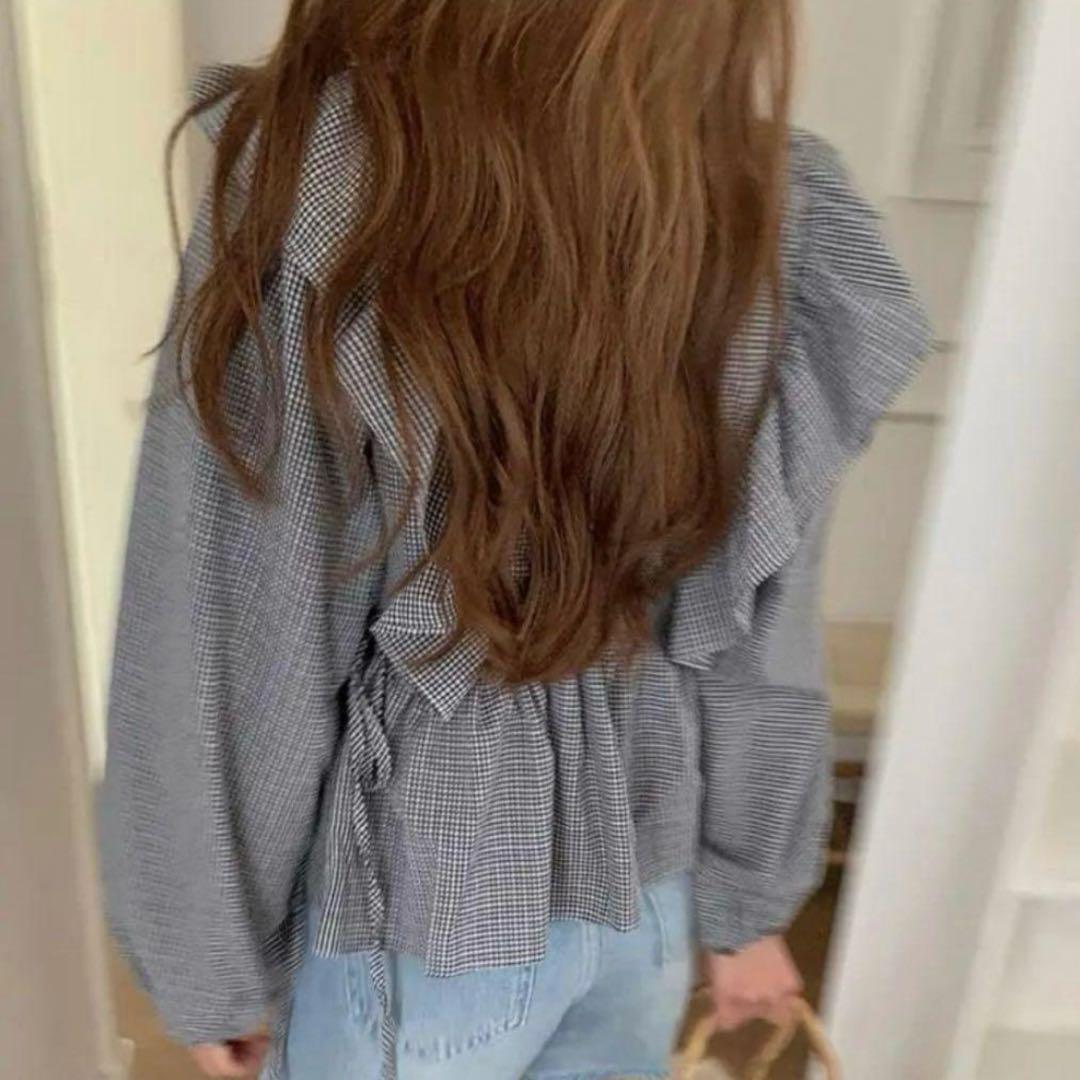 ギンガムチェック フリル付き長袖ブラウス ボリューム袖 カシュクール フェミニンの写真4枚目
