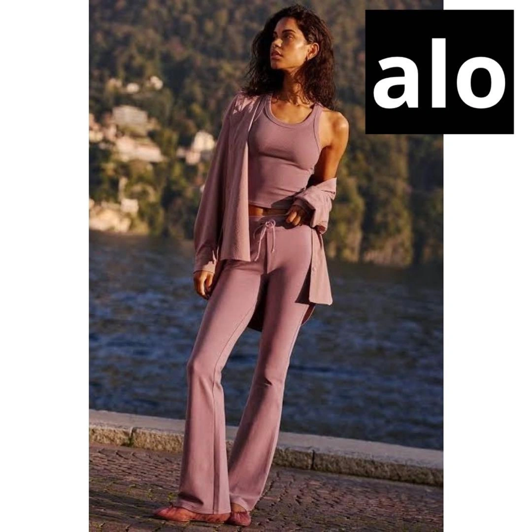 alo yoga スウェイ ブーツカット スウェットパンツ XXS 海外サイズ