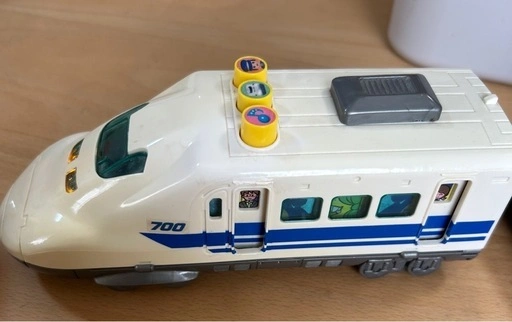 ミニカーと新幹線、飛行機のセットの写真2枚目