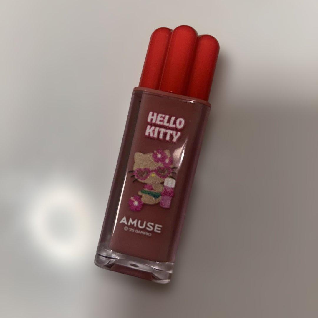 AMUSE Dew Tint 11 Acorn Hello Kitty