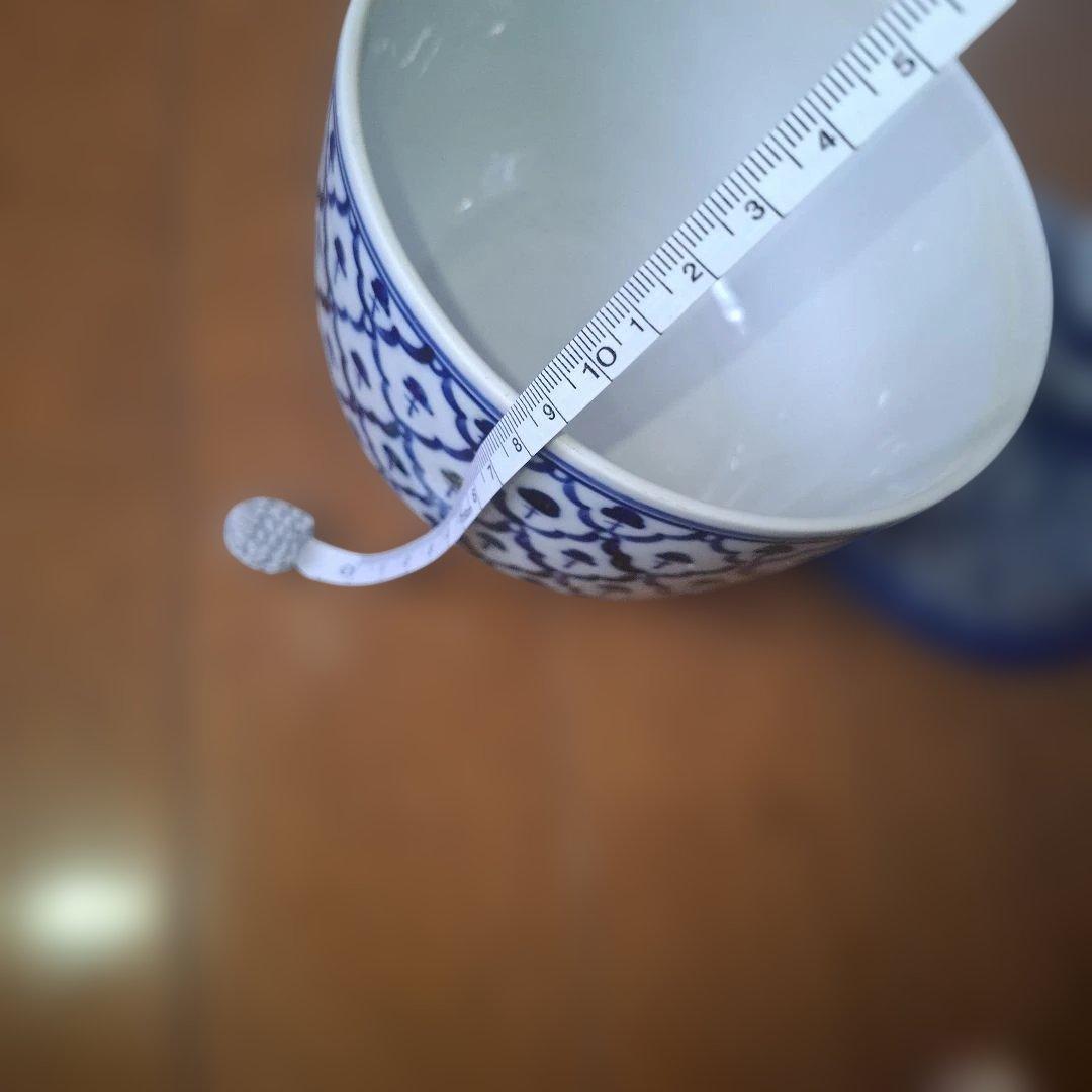 タイ青白磁 伝統柄ポットの写真4枚目