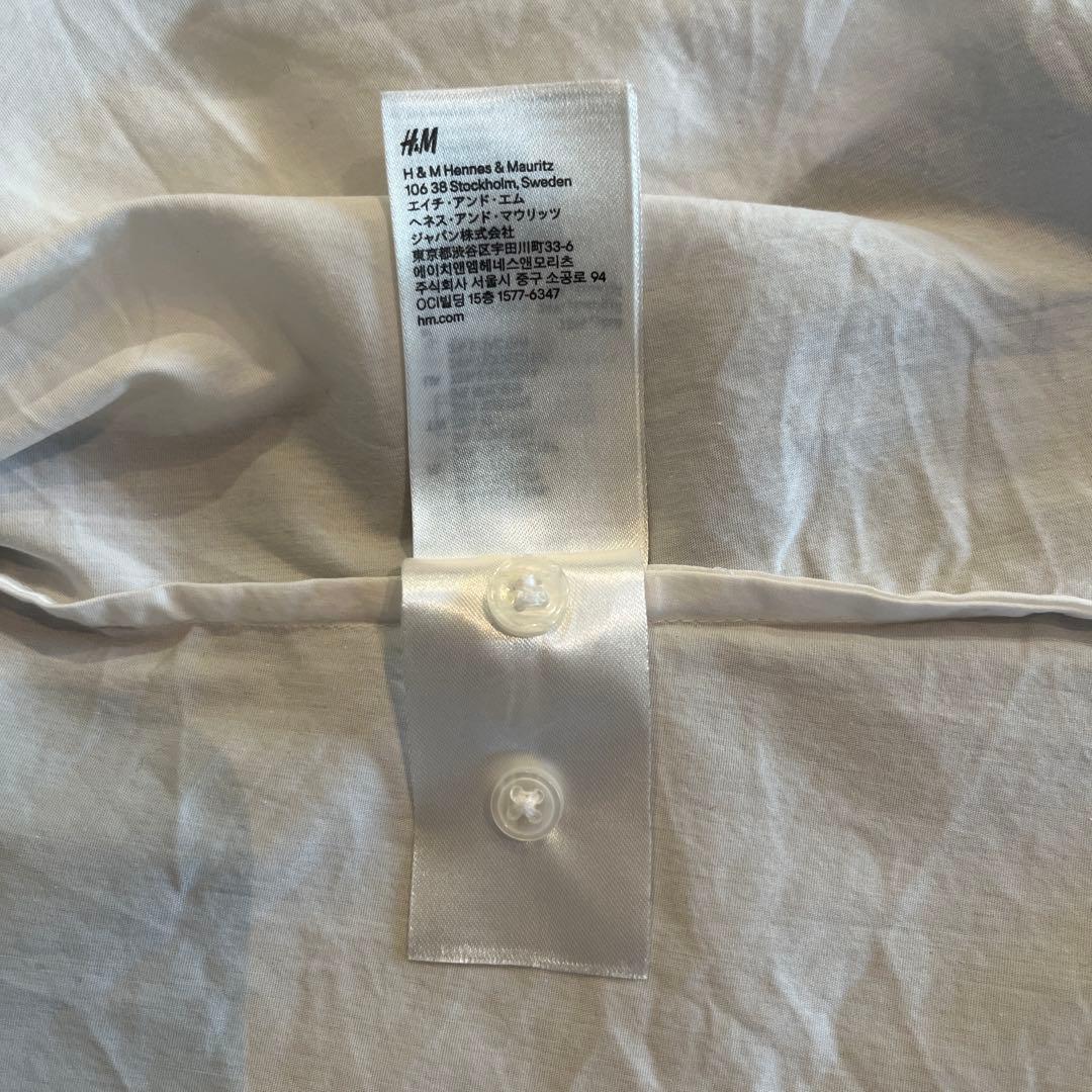 【美品】H&M 長袖シャツ ホワイトシャツ　ブラウス EUR44の写真4枚目