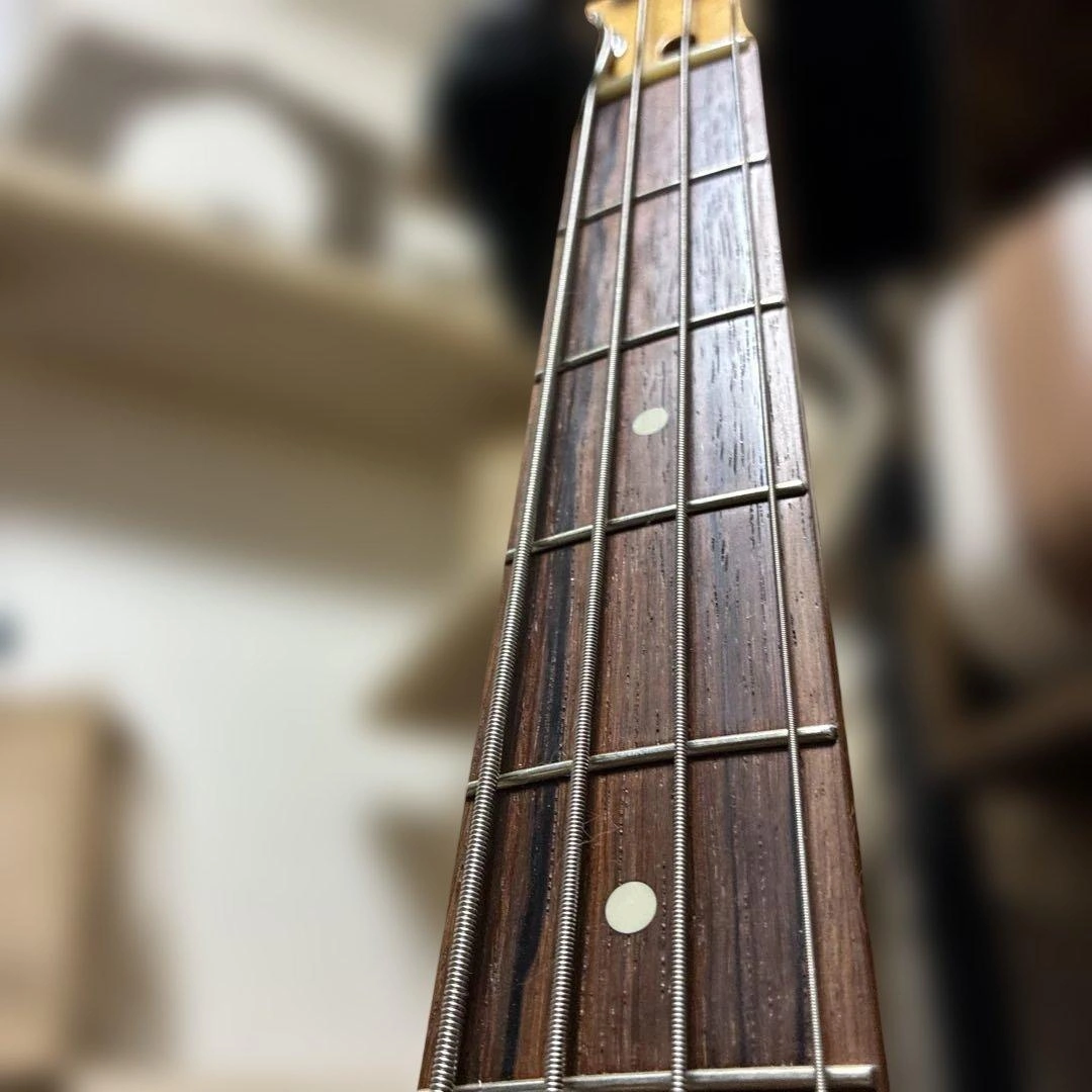 momose MP1-STD/NJ precision bassニューハカランダの写真4枚目