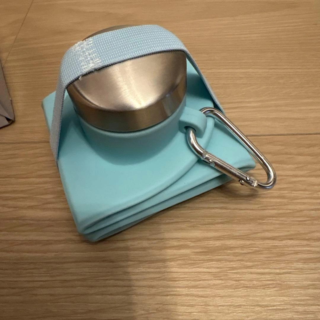 クシャッと 折りたたみシリコンボトル 700ml シリコンボトル 持ち運びの写真3枚目