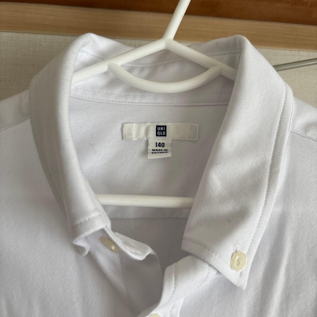 2026.3月新品購入2度着用 UNIQLO キッズ コンフォートシャツ 140の写真2枚目