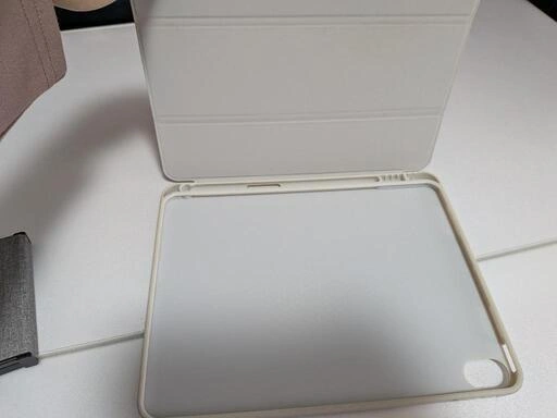 【無料】iPad Air4 ケース & Ewin 折りたたみBluetoothキーボード(※ジャンク品)の写真3枚目