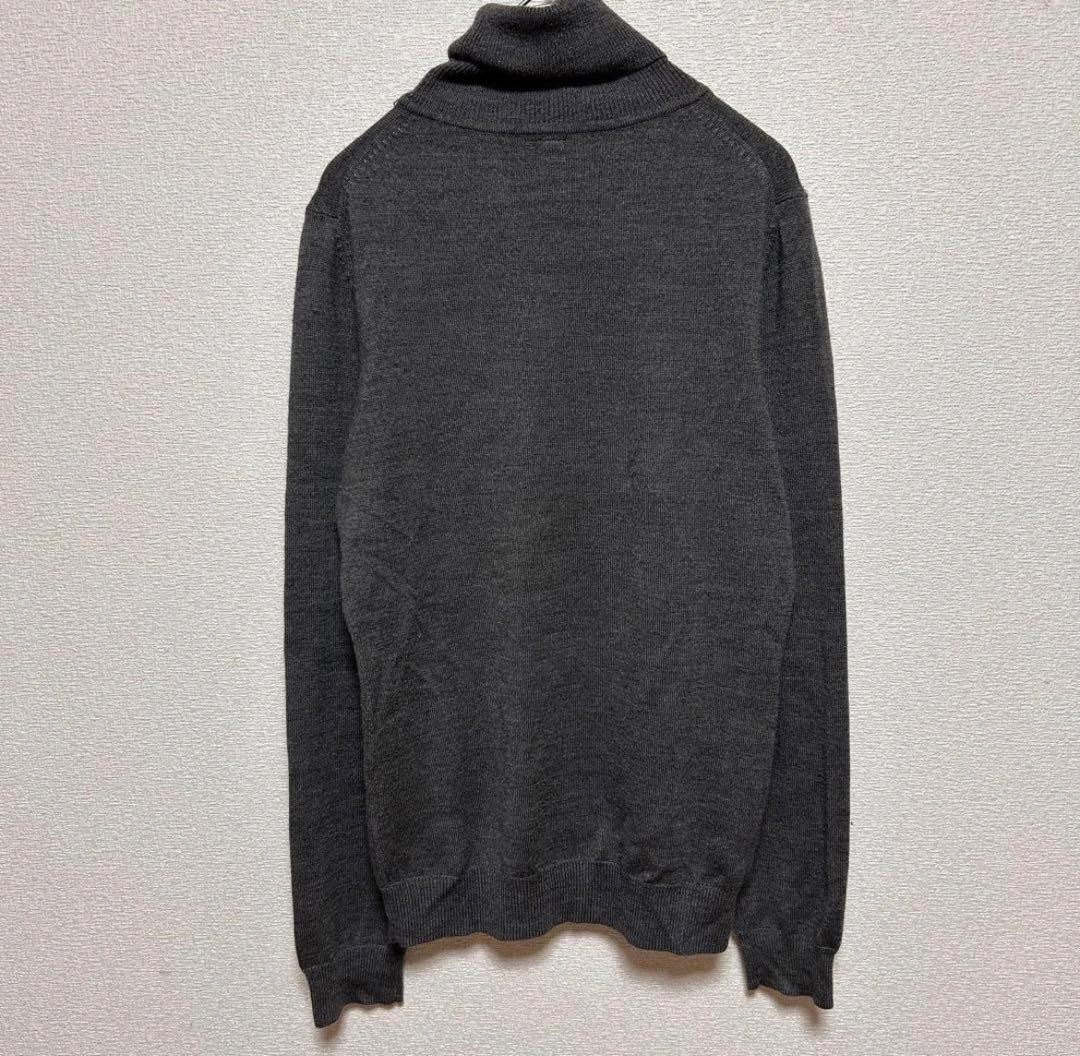 UNIQLOユニクロ ダークグレー タートルネックニット 長袖 Mの写真5枚目