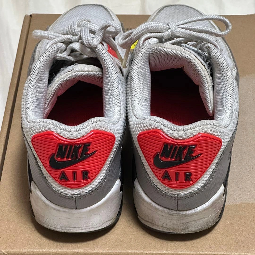 NIKE スニーカー
