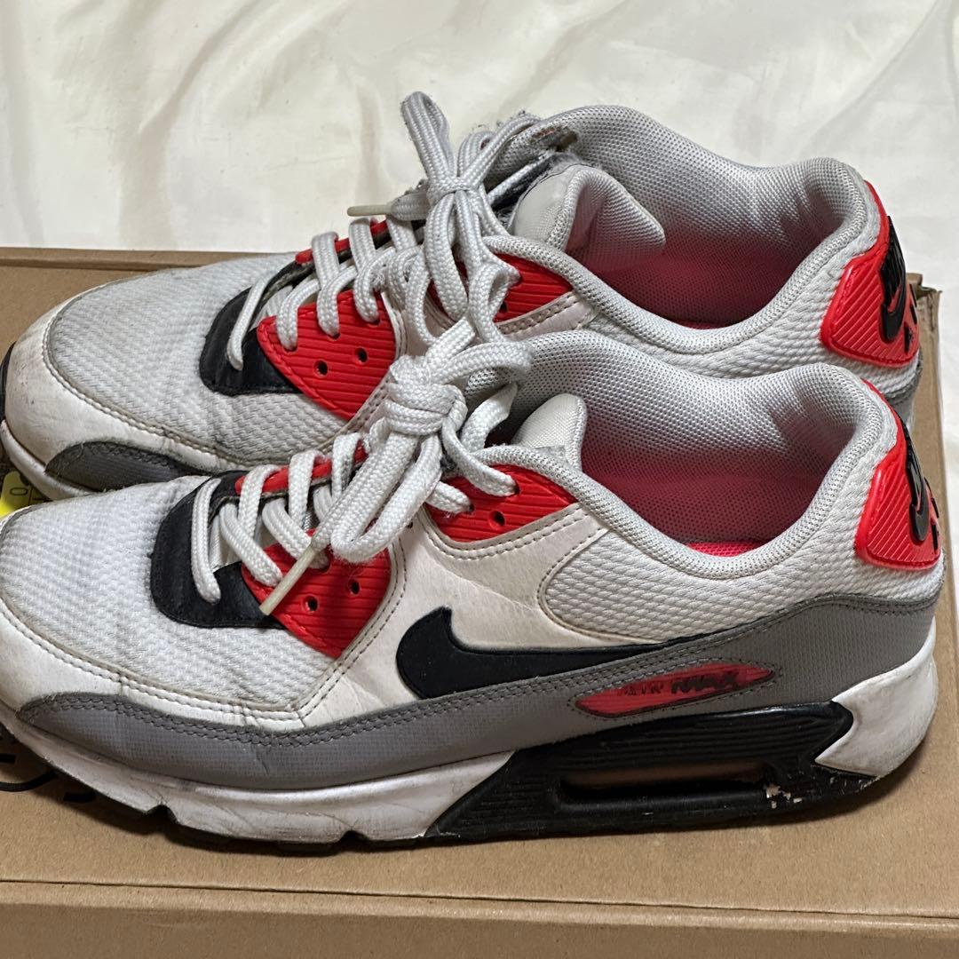 NIKE スニーカーの写真2枚目