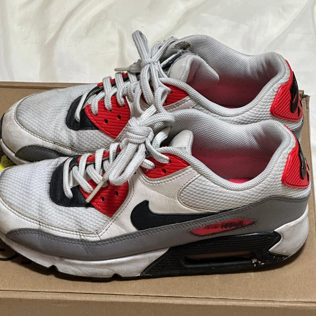 NIKE スニーカーの写真2枚目