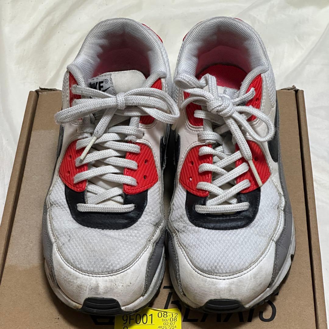 NIKE スニーカーの写真3枚目