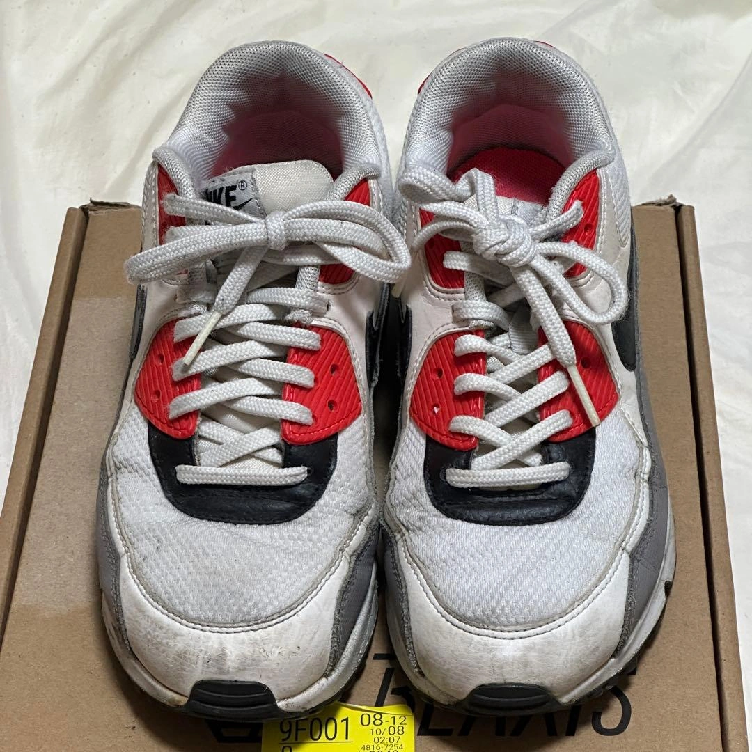 NIKE スニーカーの写真3枚目