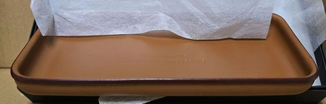 ソメルサドル SOMES SADDLE レザー 小物置き ペントレー 企業名ありの写真4枚目