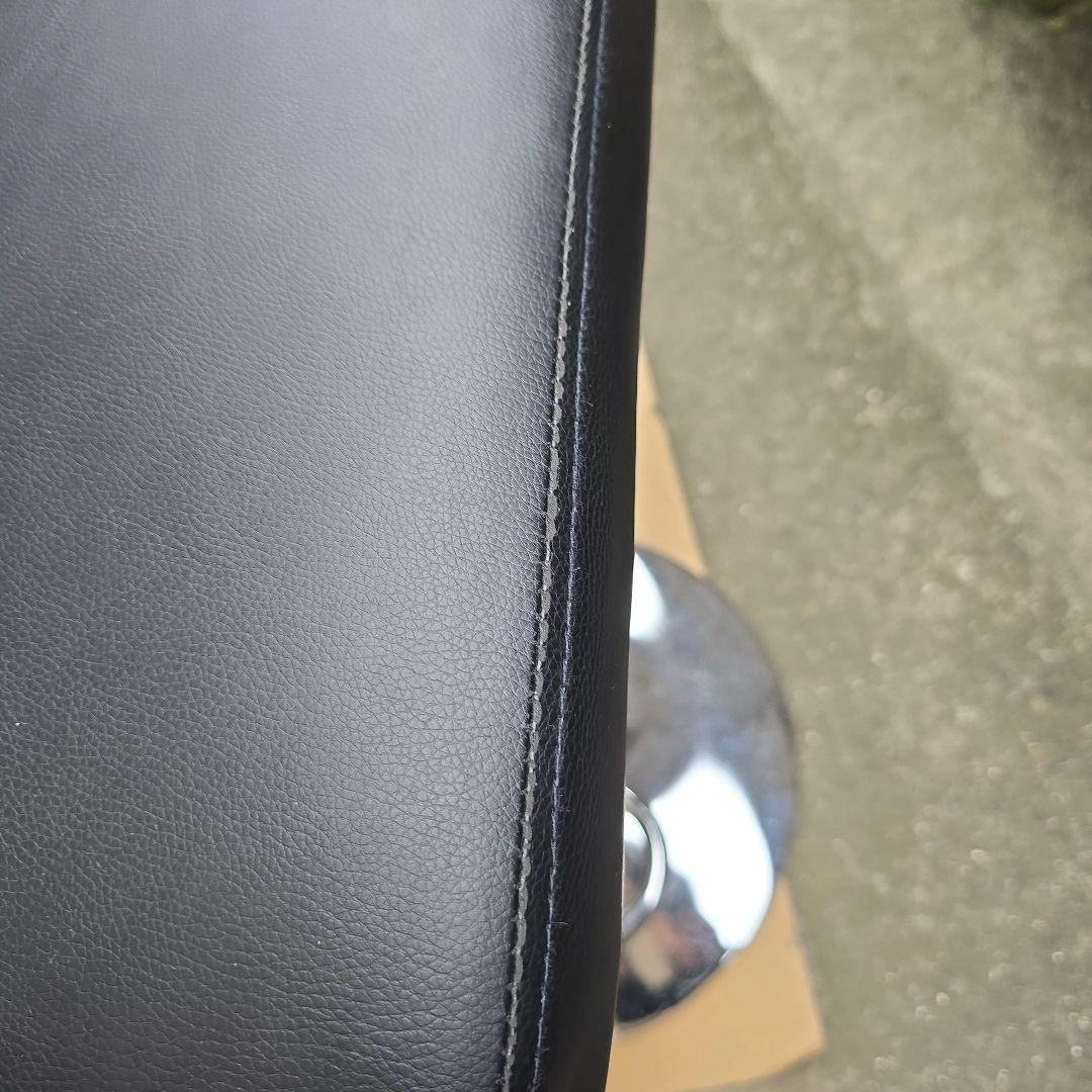 大田区 引取り 限定 カウンターチェア 1脚 昇降式 回転 足置き 背もたれ付の写真7枚目