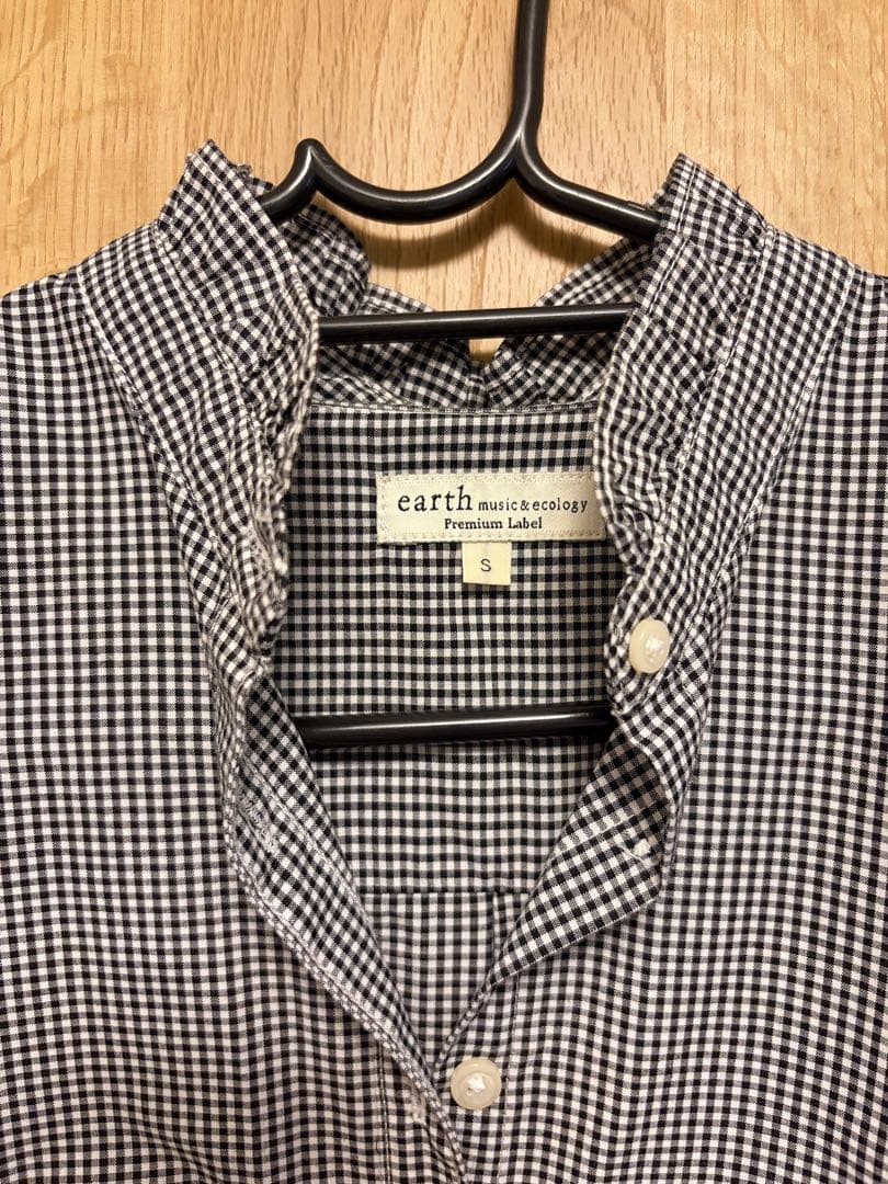 【未使用新品】earth music&ecology ギンガムチェック長袖シャツの写真2枚目