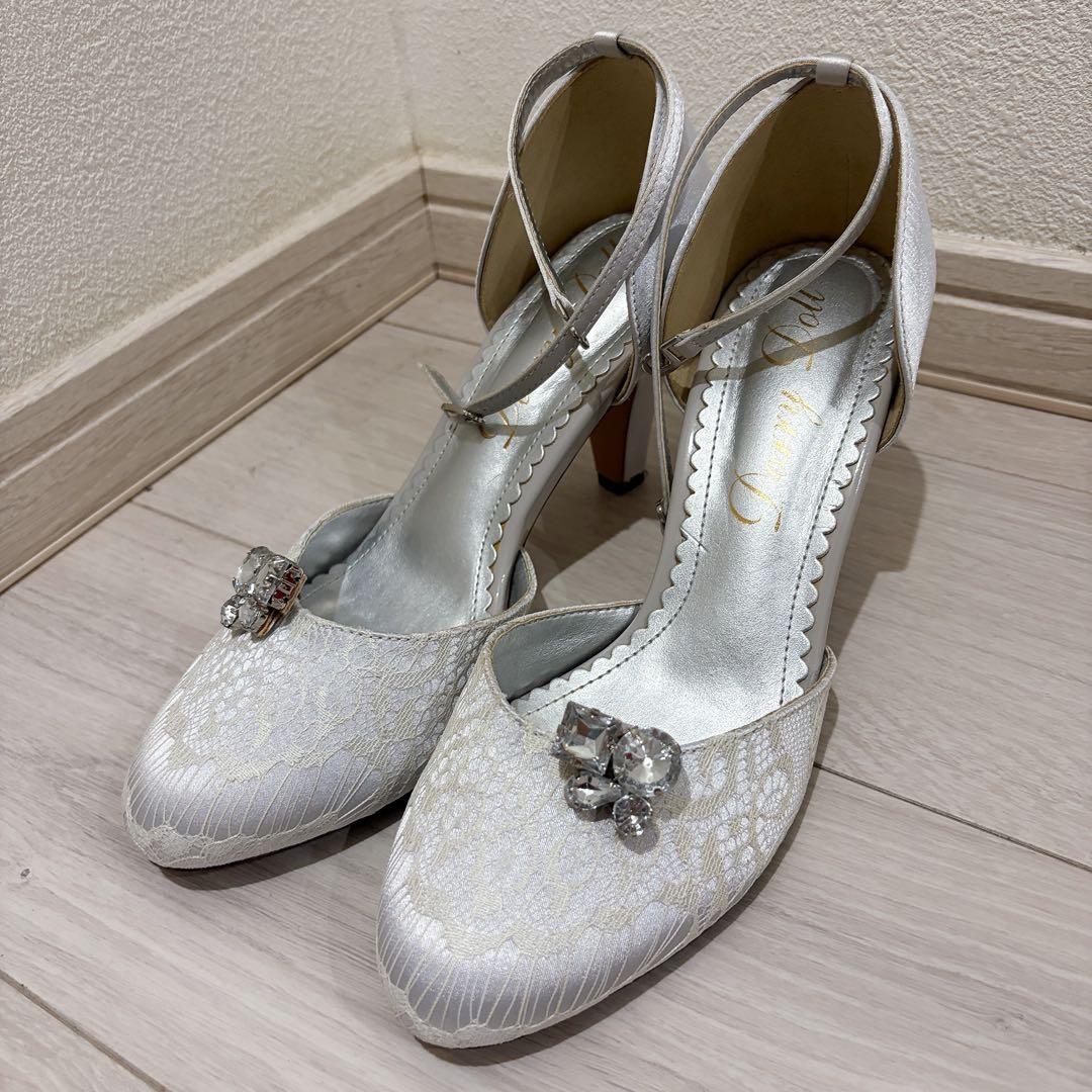【美品】【結婚式パーティー】Dolly Doll レースパンプス 宝石シルバーの写真2枚目
