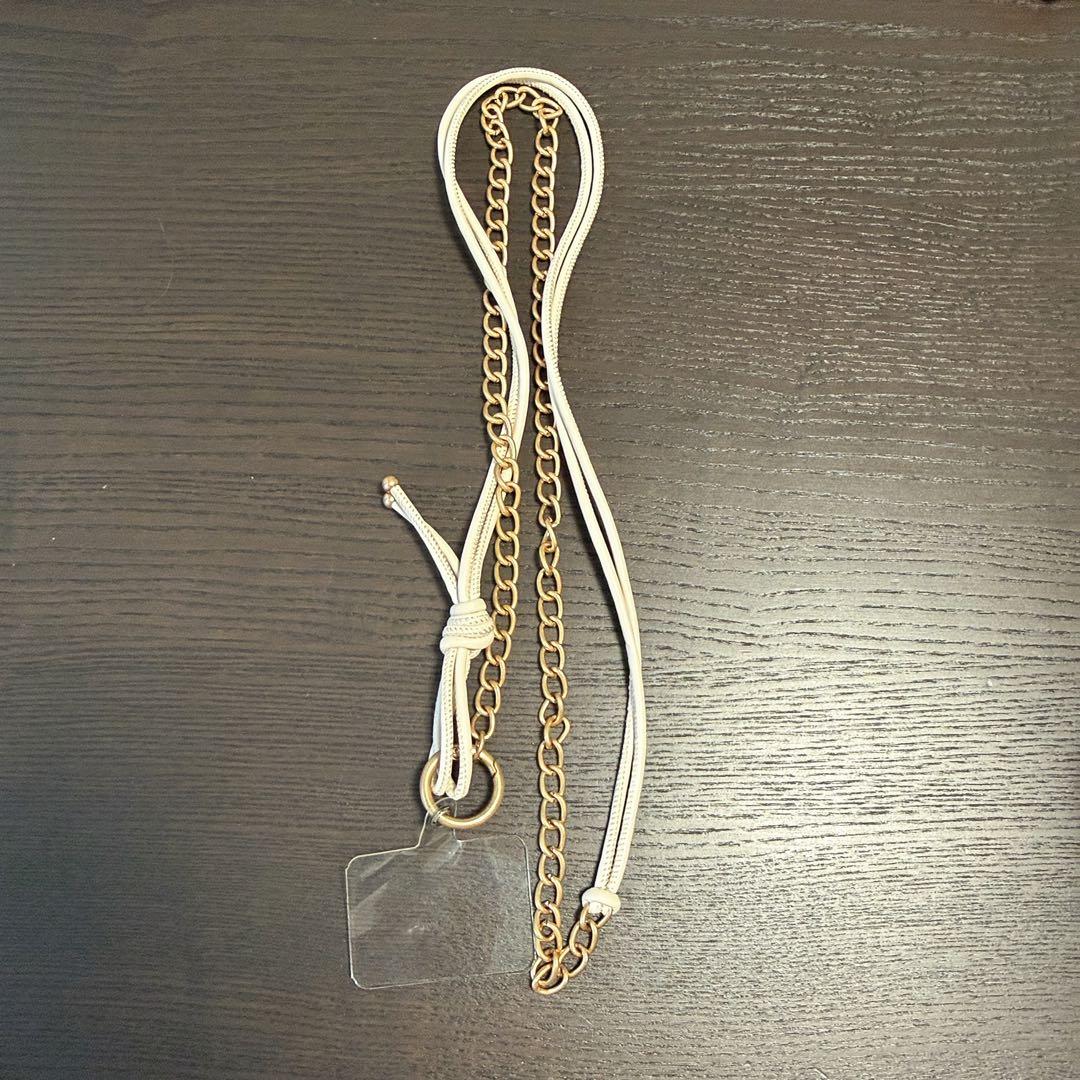 【新品】スマホショルダーストラップ ゴールドチェーン ホワイトの写真2枚目