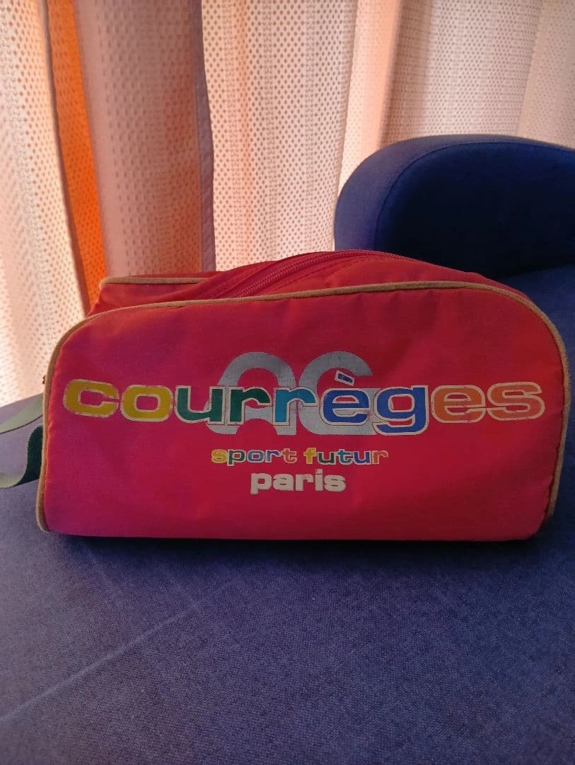courrèges sport futur シューズケースバック