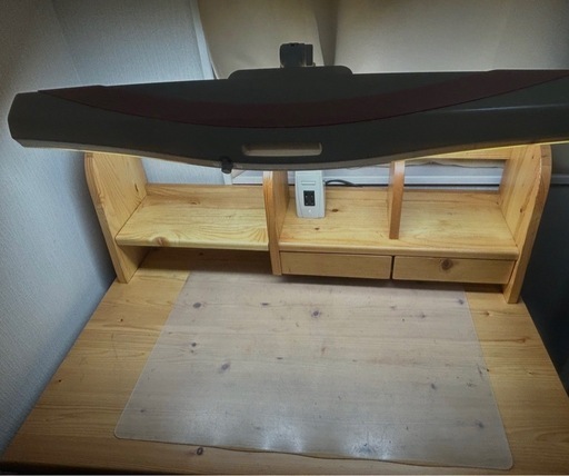 学習机（ライト付き、机は解体済み ）・椅子付きの写真2枚目