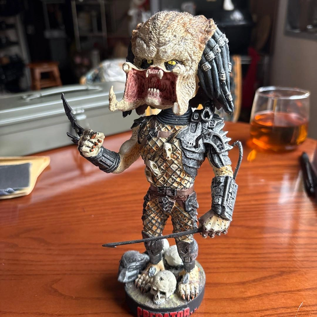 プレデターフィギュア NECA PREDATOR EXTREME HEAD
