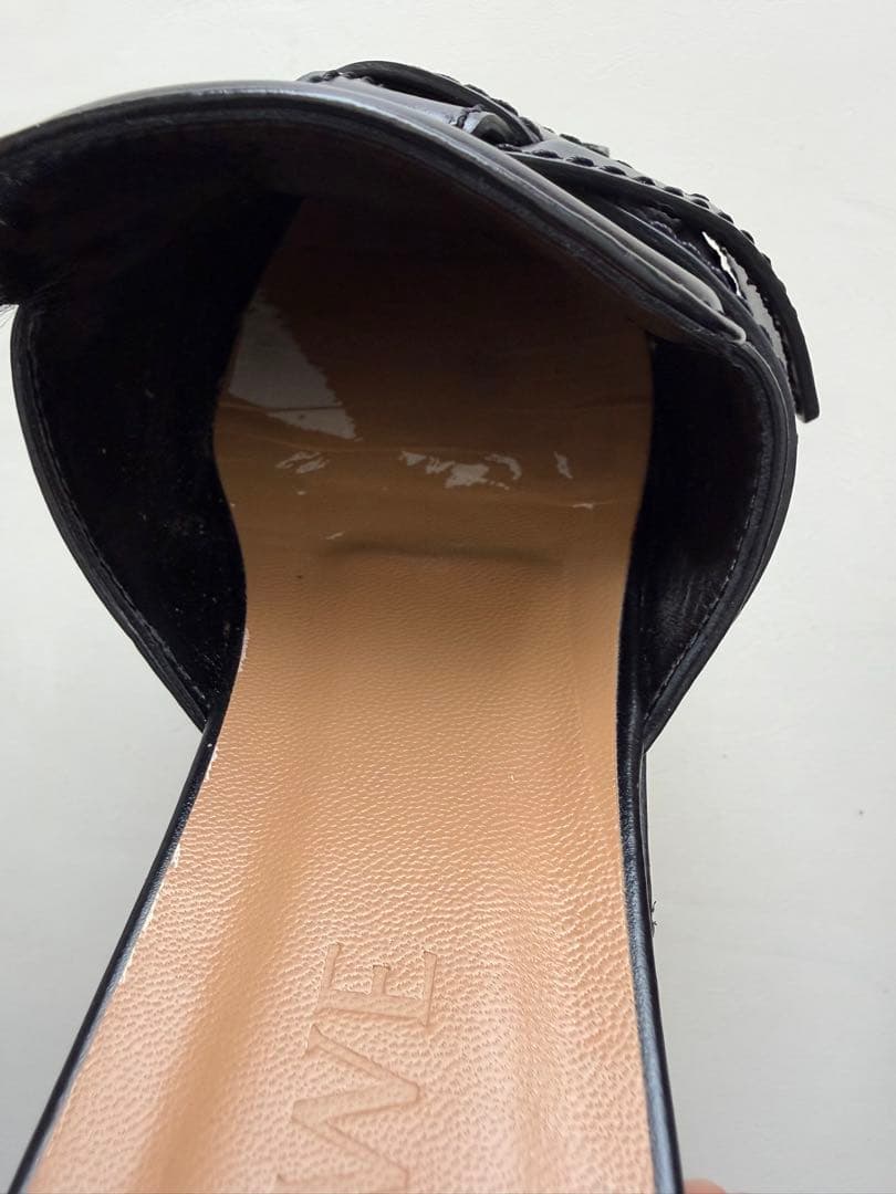 LOEWE ロエベ　ゲート フラットミュール　ブラックの写真7枚目