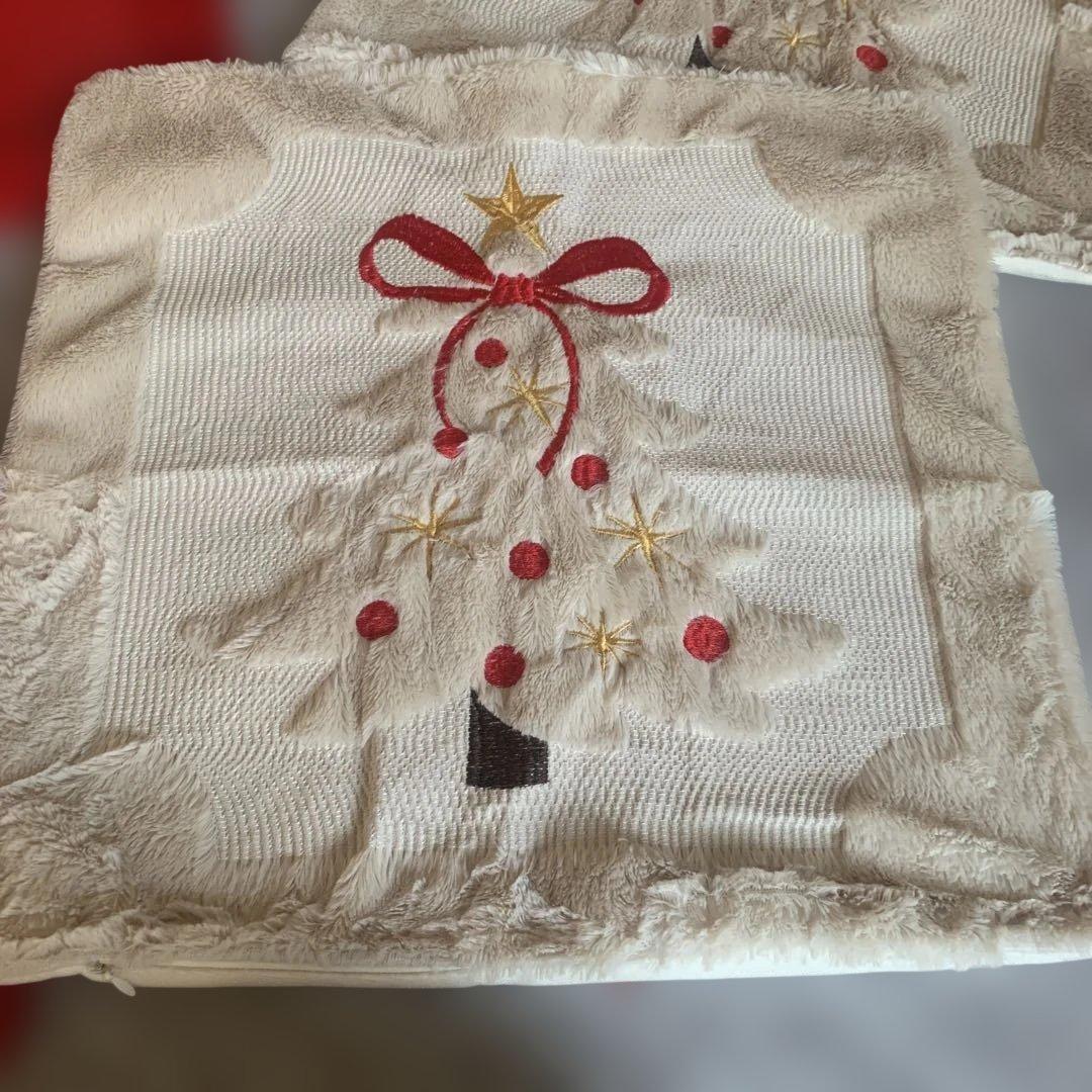 新品　クリスマス　クッションカバー　四枚セットの写真2枚目