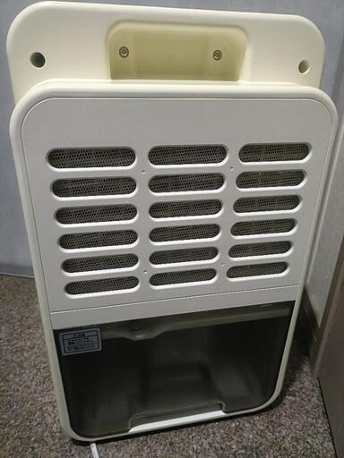 衣類乾燥機efeel コンプレッサー式除湿機 EJC-65本体動作品渋谷区歩4分　除湿乾燥機の写真5枚目