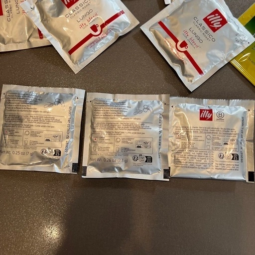illy コーヒー お茶 セットの写真2枚目