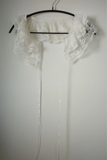 ホワイト レース つけ襟 レイヤードの写真2枚目