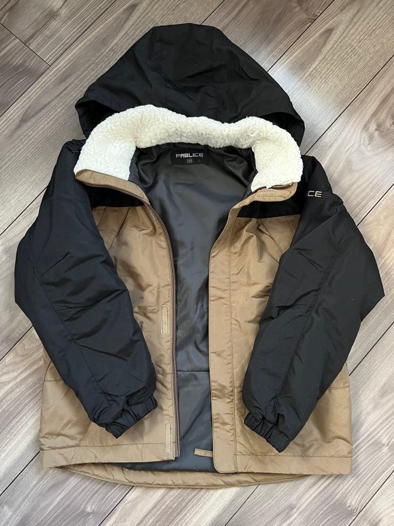 FABLICE（ファブリス）キッズ用 防寒ウェア 上下セット　サイズ：140