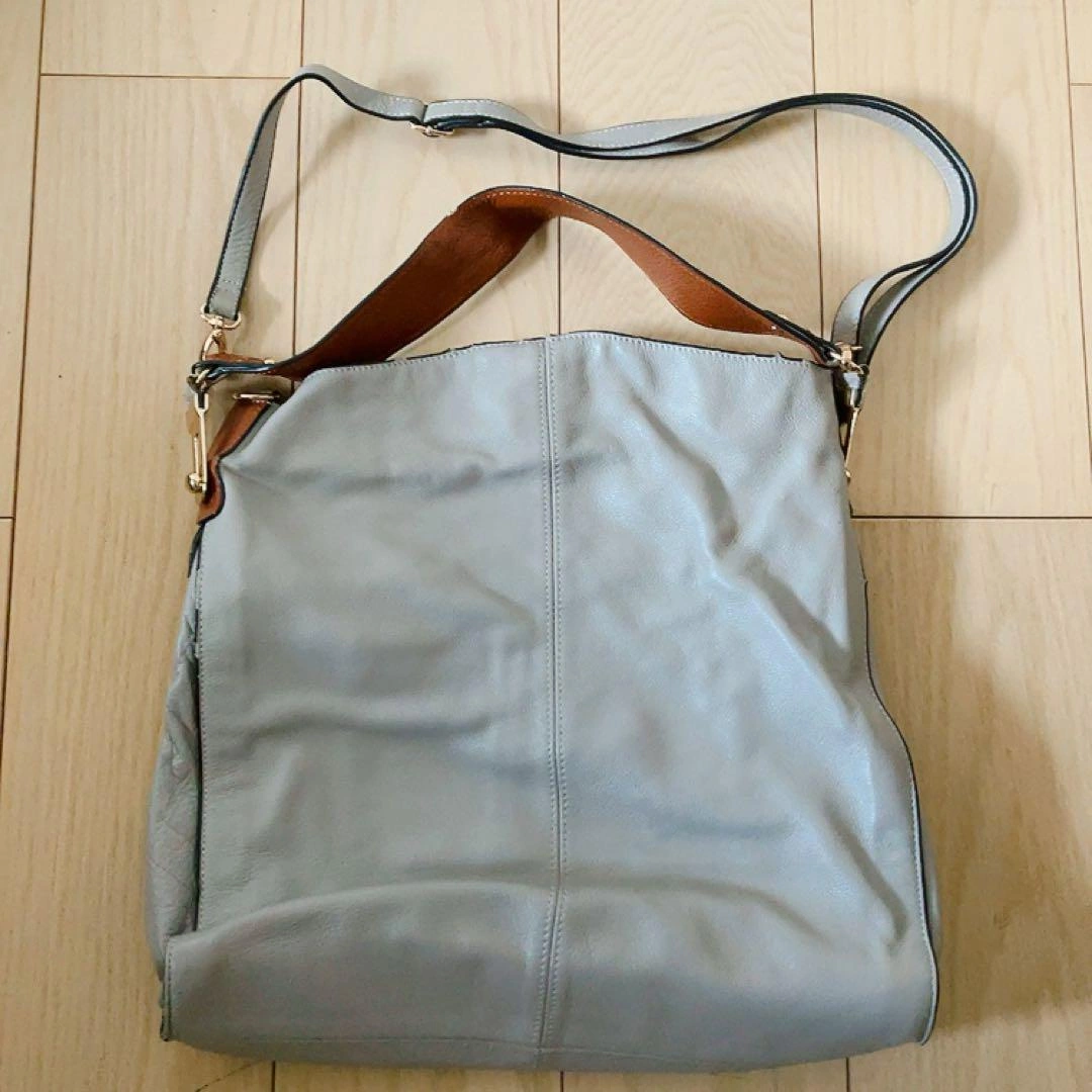 【最終値下げ!10月25日掲示終了!コメント下さい〜】グレー レザー ショルダーバッグ