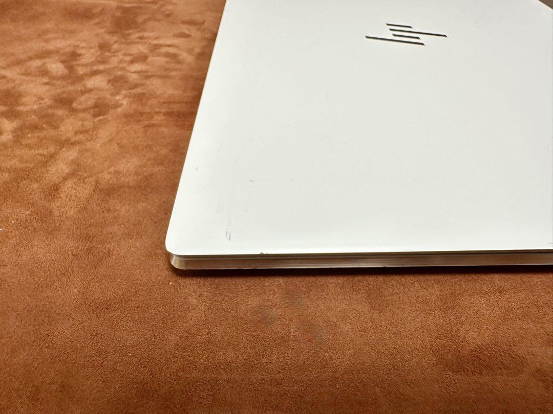 HP Spectre 13 i7-8550U 16 512 13.3の写真13枚目