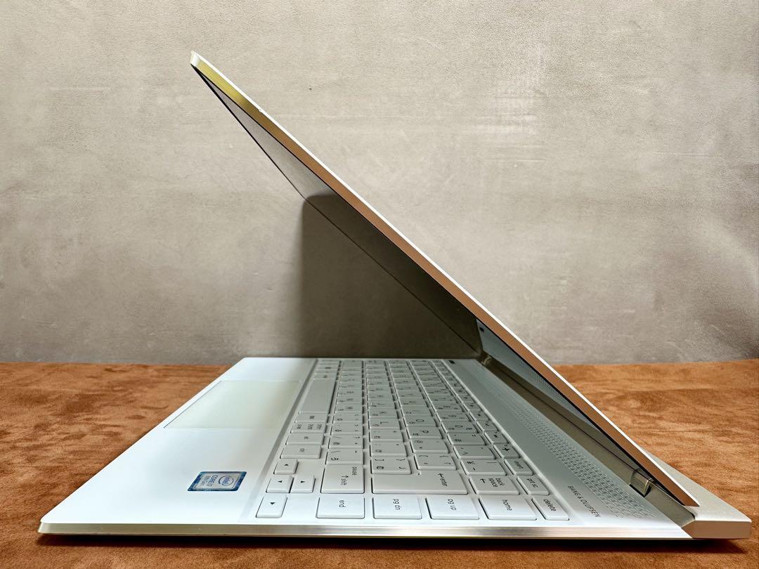 HP Spectre 13 i7-8550U 16 512 13.3の写真9枚目