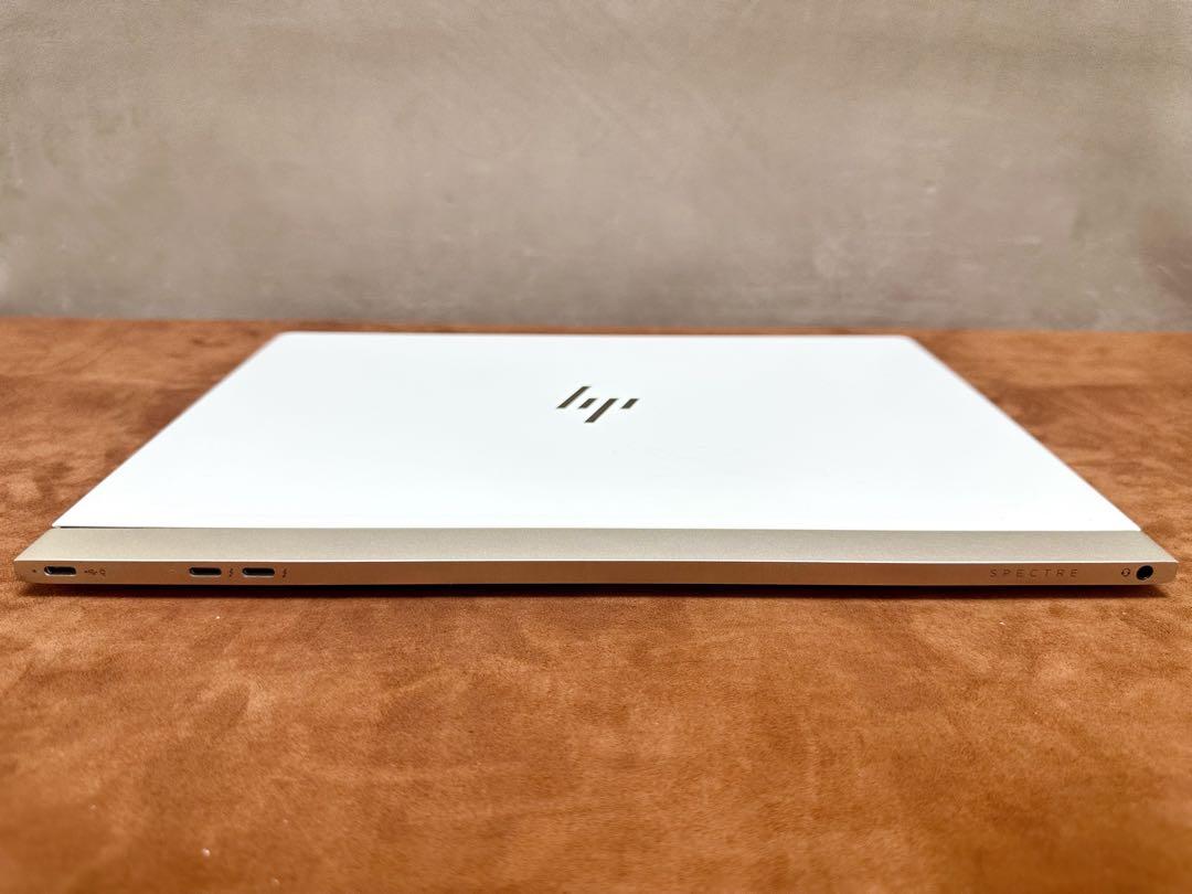 HP Spectre 13 i7-8550U 16 512 13.3の写真10枚目