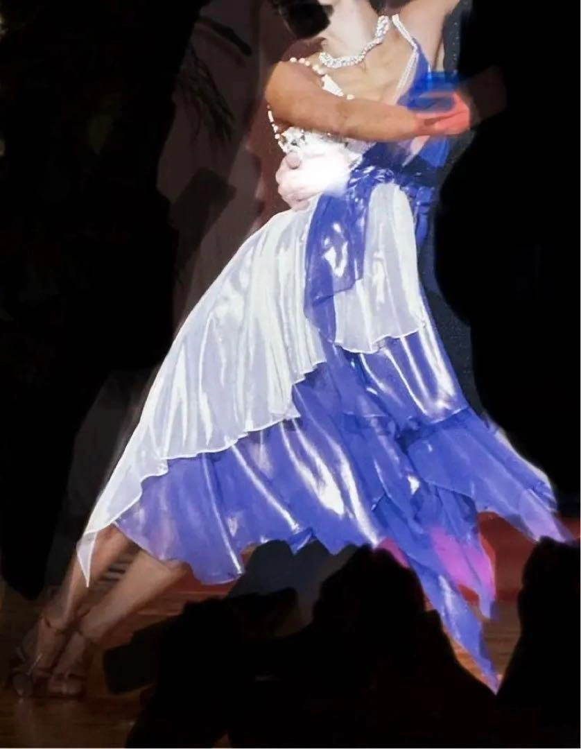 ダンスコスチュームの写真10枚目