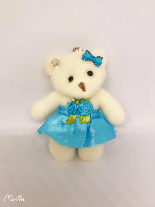 クマのぬいぐるみキーホルダー