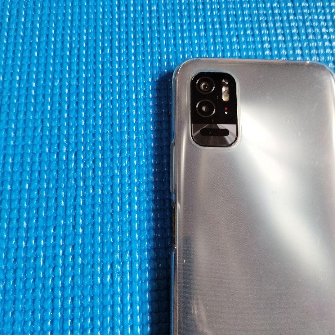 Redmi スマートフォン シルバーの写真3枚目